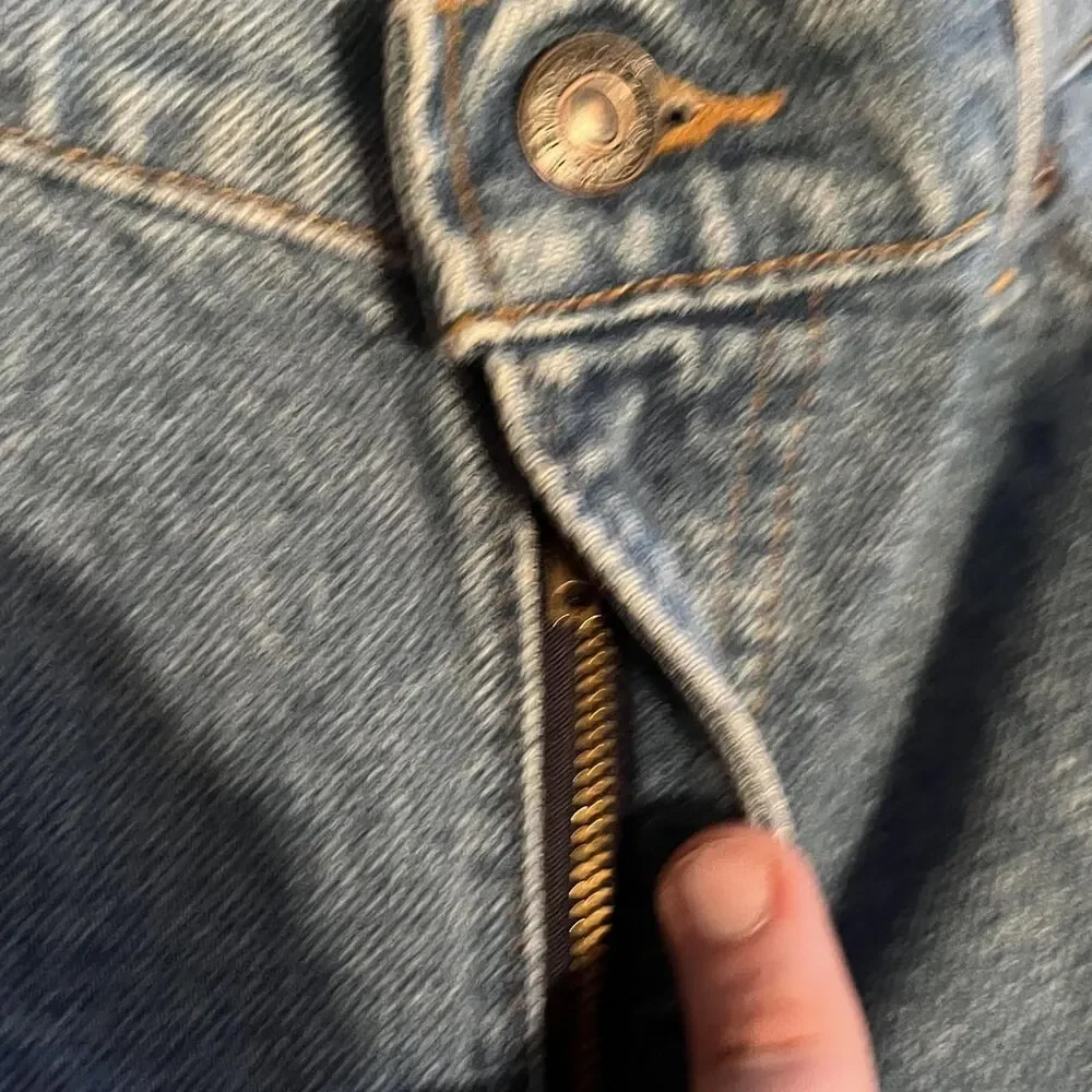 Vintage Levi's 550 Bermuda Shorts Mens 33 Denim Relaxed Fit Made USA Orange Tab